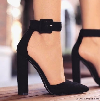 Ankle astrap Pump Heel